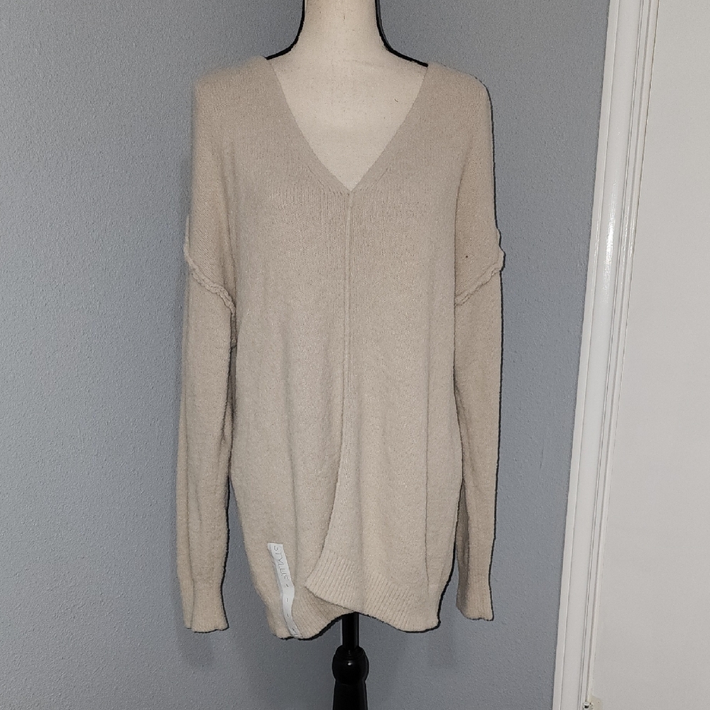 STYLUS V-Neck Beige Sweater